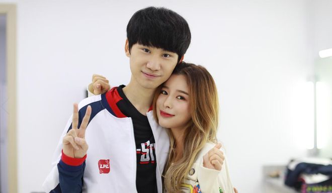 努力拼搏 努力拼搏